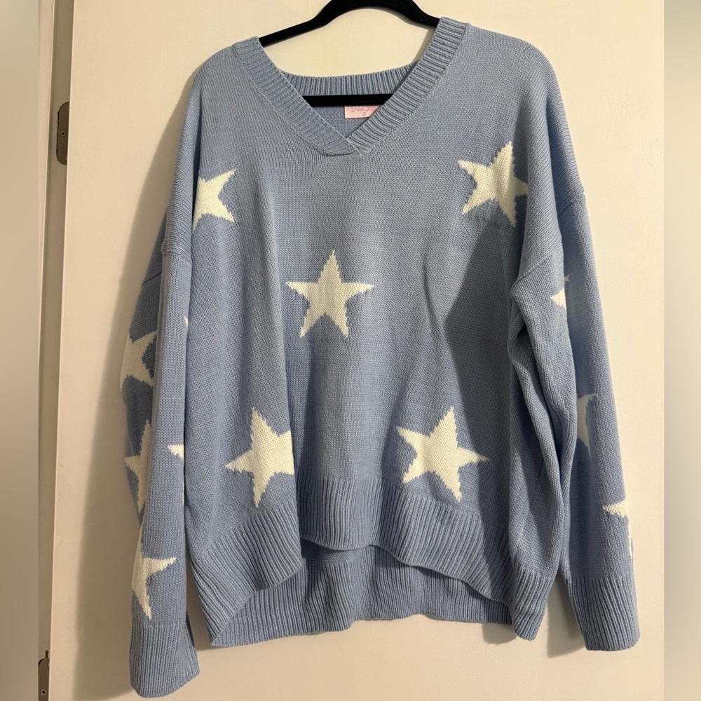 Pink Lily star pattern light blue women’s sweater size large